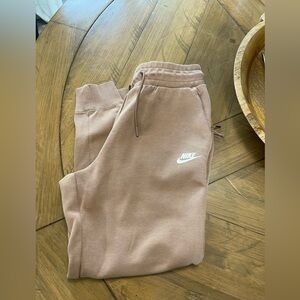 Nike Women's Joggers in Light Brown